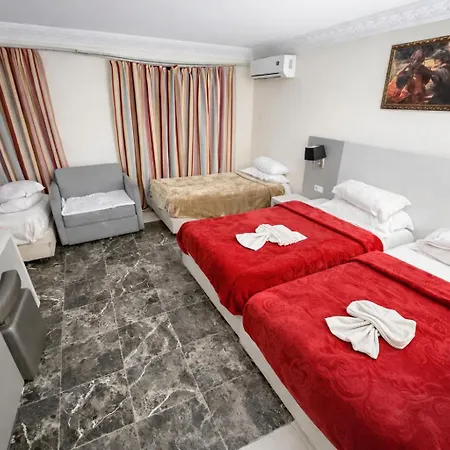Grand Hotel Tazi-3